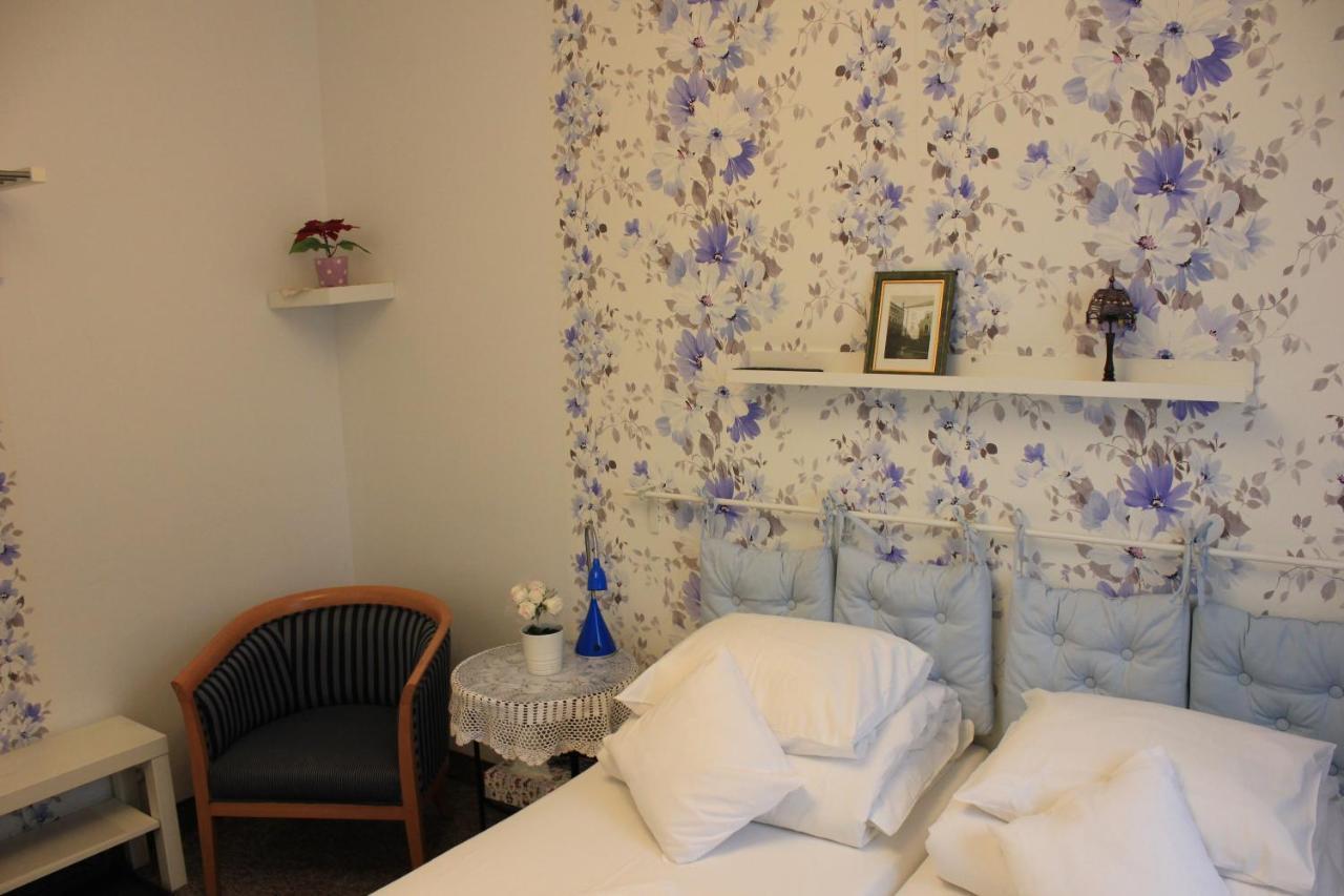 Homestay Kolorowa Guest *